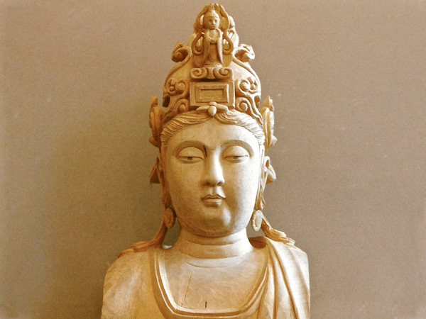 Guanyin by The Woodcarving Studio